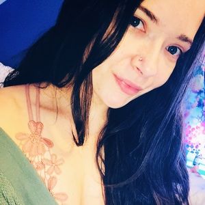 Meet your Posher, Kara